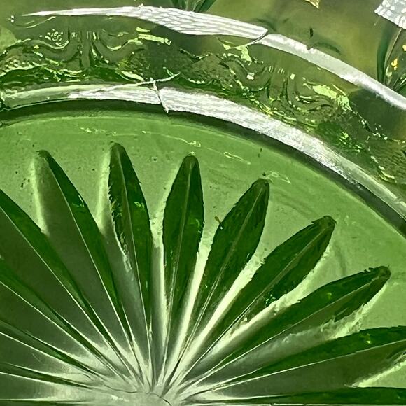 Vintage Jefferson Glass Green Opalescent Iris Meander Fleur de Lis Dish 7 Inches - Picture 9 of 9